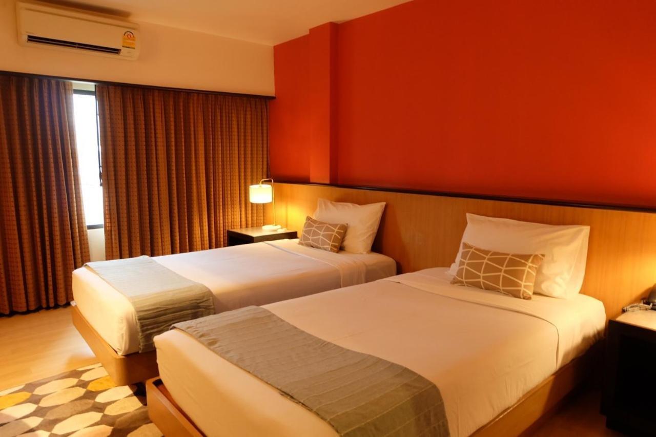 The Rose Bangkok Hotel Bagian luar foto