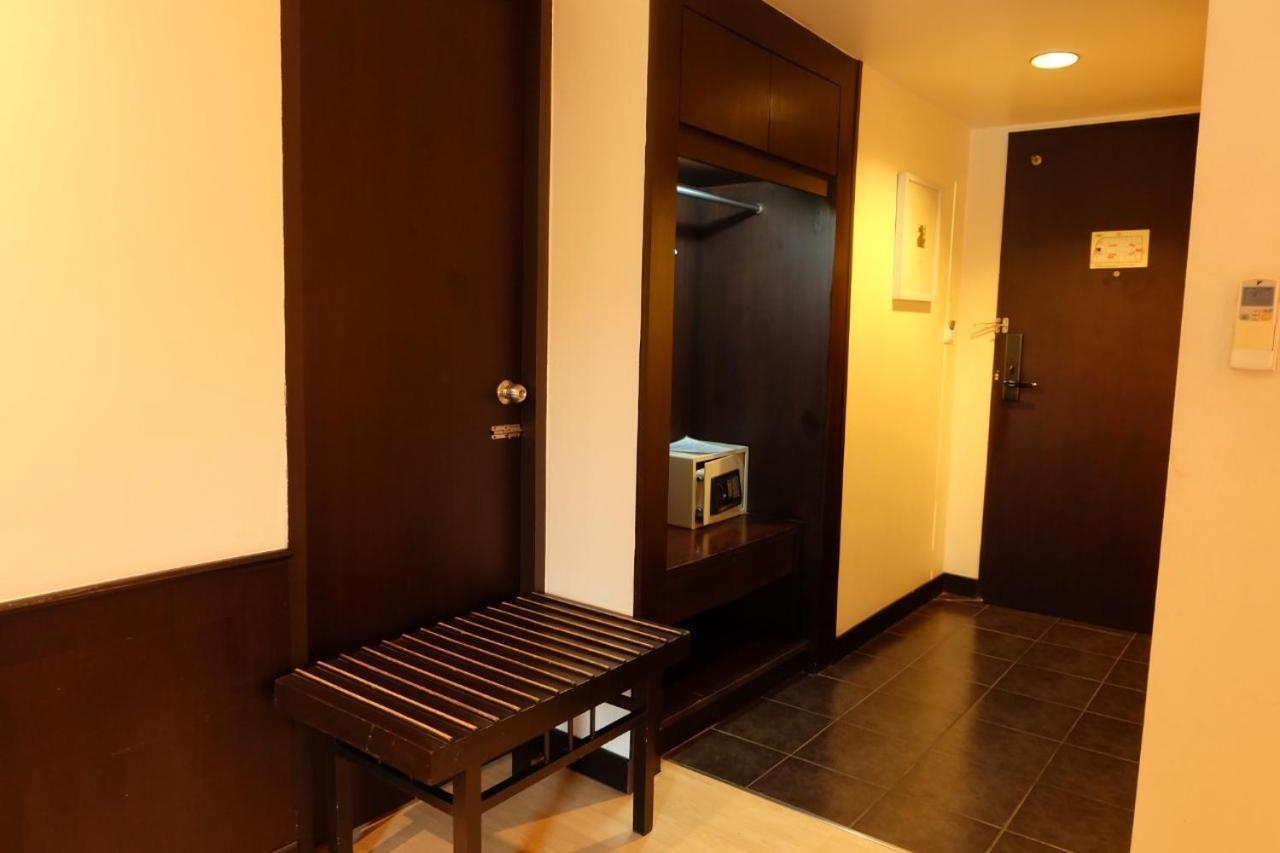 The Rose Bangkok Hotel Bagian luar foto